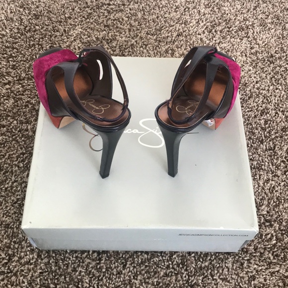 Jessica Simpson collection - Picture 4 of 5